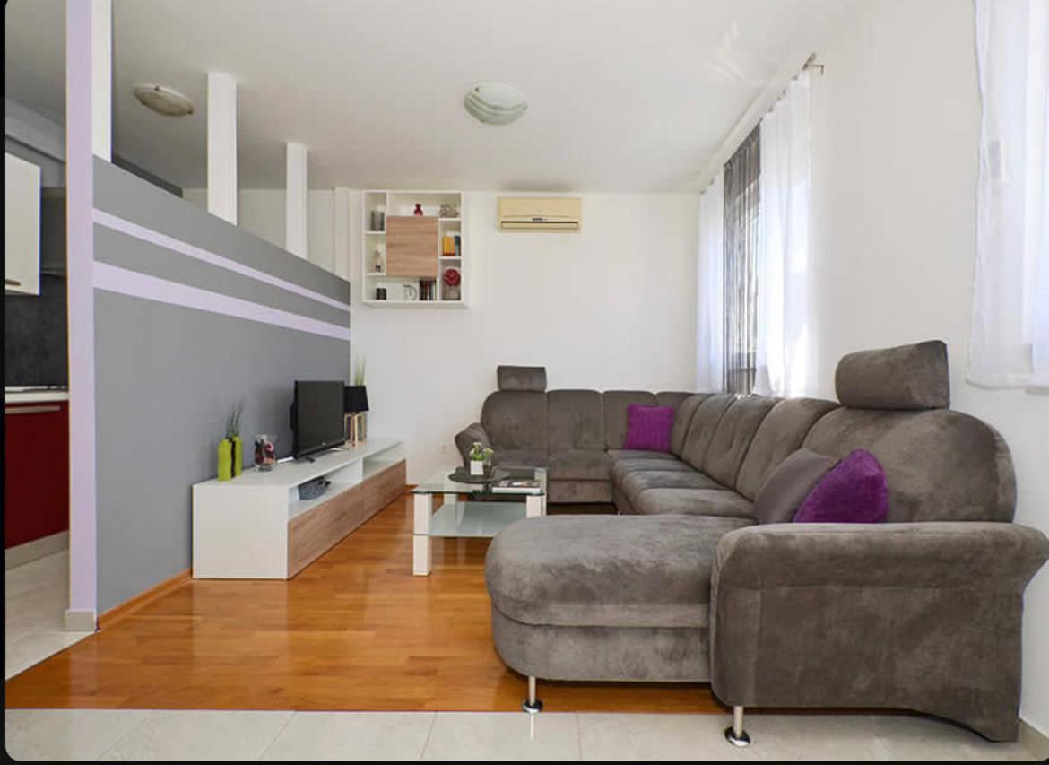 Apartment Charlie Podstrana Exteriör bild